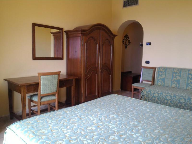 Hotel Primavera Dell'Etna Zafferana Etnea Kültér fotó
