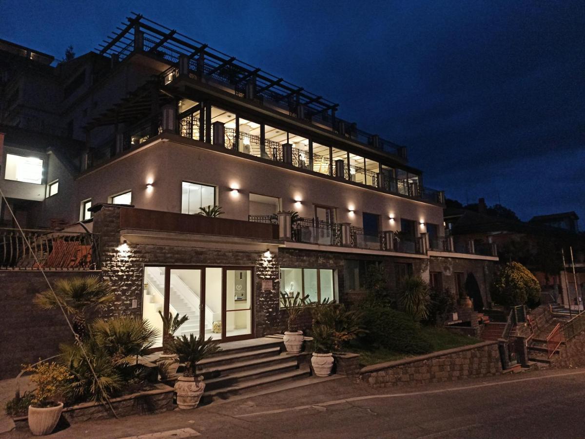 Hotel Primavera Dell'Etna Zafferana Etnea Kültér fotó