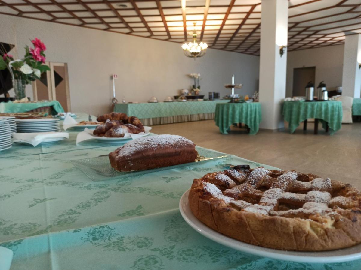 Hotel Primavera Dell'Etna Zafferana Etnea Kültér fotó