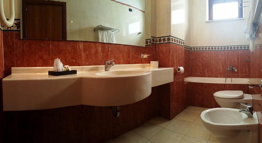 Hotel Primavera Dell'Etna Zafferana Etnea Kültér fotó