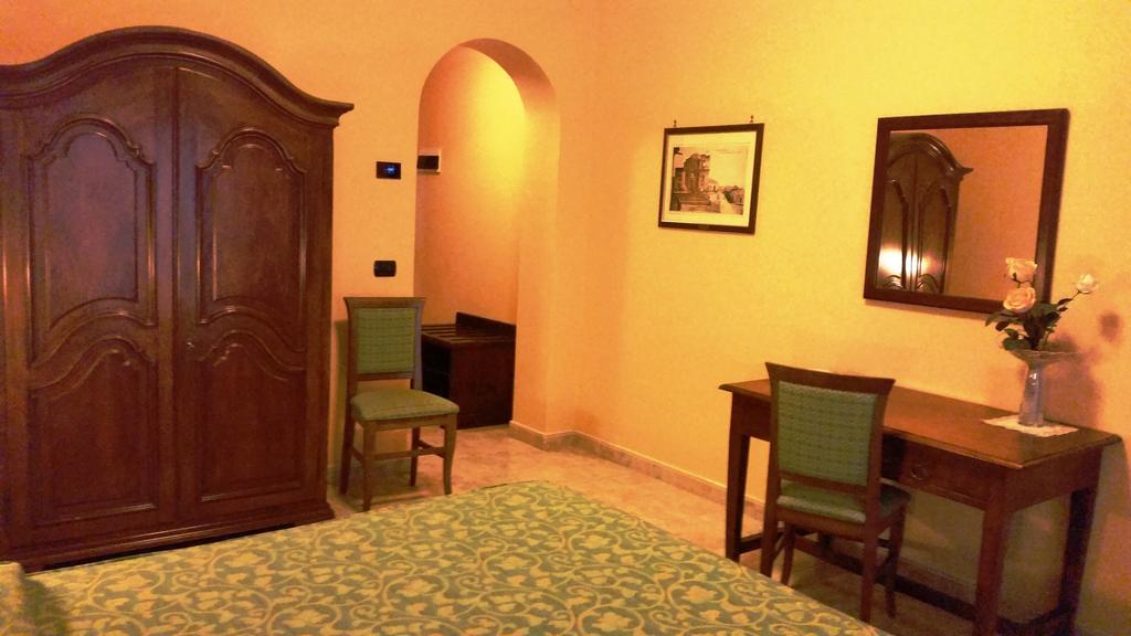 Hotel Primavera Dell'Etna Zafferana Etnea Kültér fotó