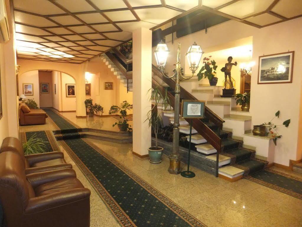 Hotel Primavera Dell'Etna Zafferana Etnea Kültér fotó