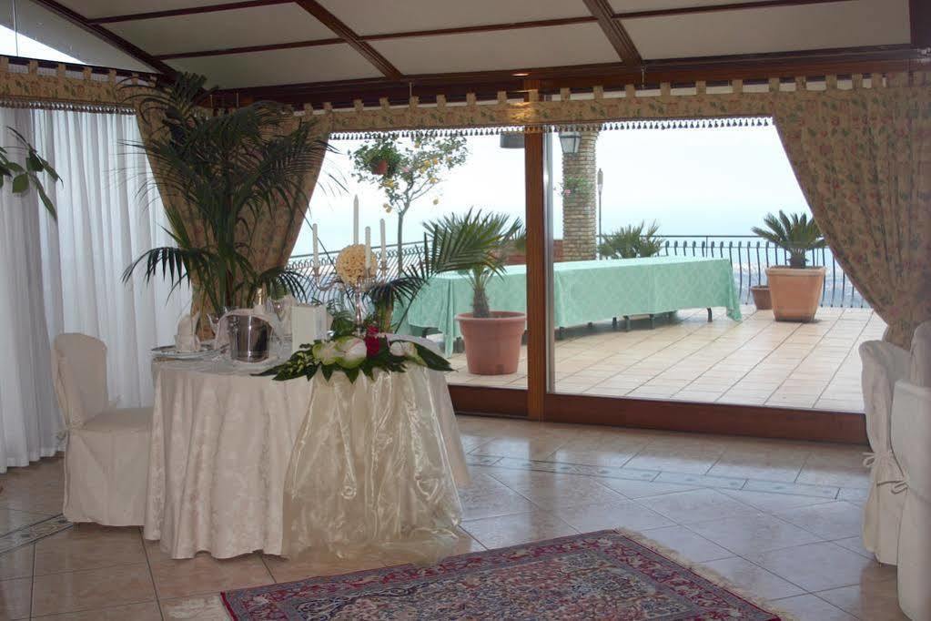 Hotel Primavera Dell'Etna Zafferana Etnea Kültér fotó